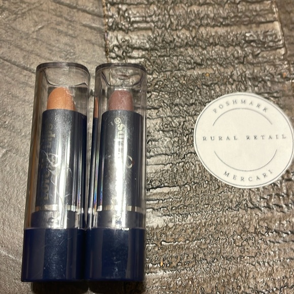 🐣Love My Lips Lipstick Bundle - Picture 1 of 4